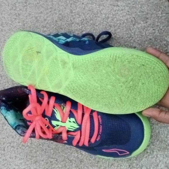 Melo's - Picture 2 of 5